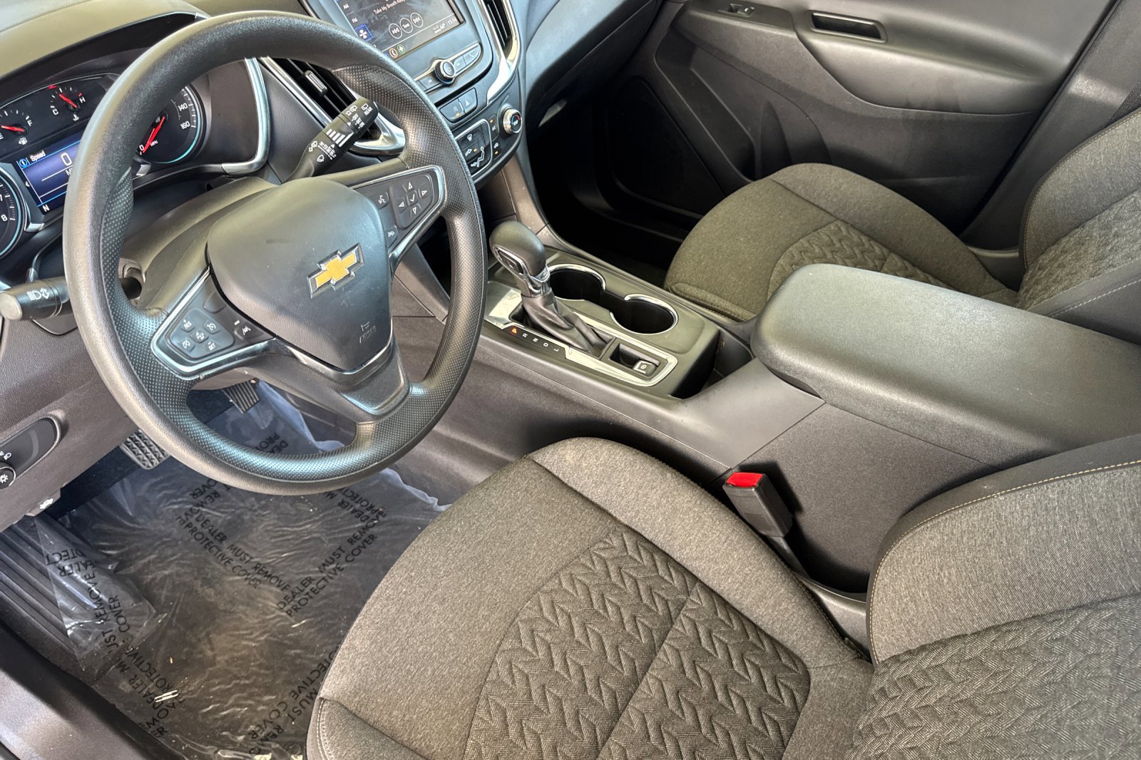 Used 2024 Chevrolet Equinox LT w/ LPO, Floor Liner Package FWD image 10