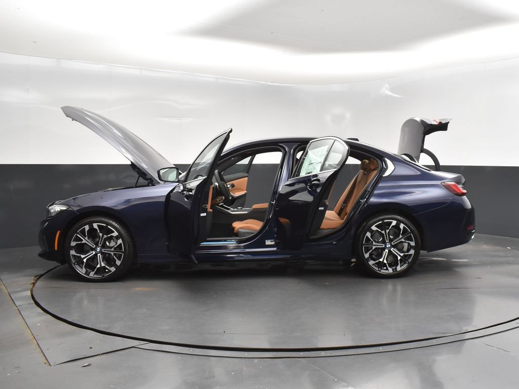 New 2026 BMW 330i Sedan w/ Convenience Package RWD image 46