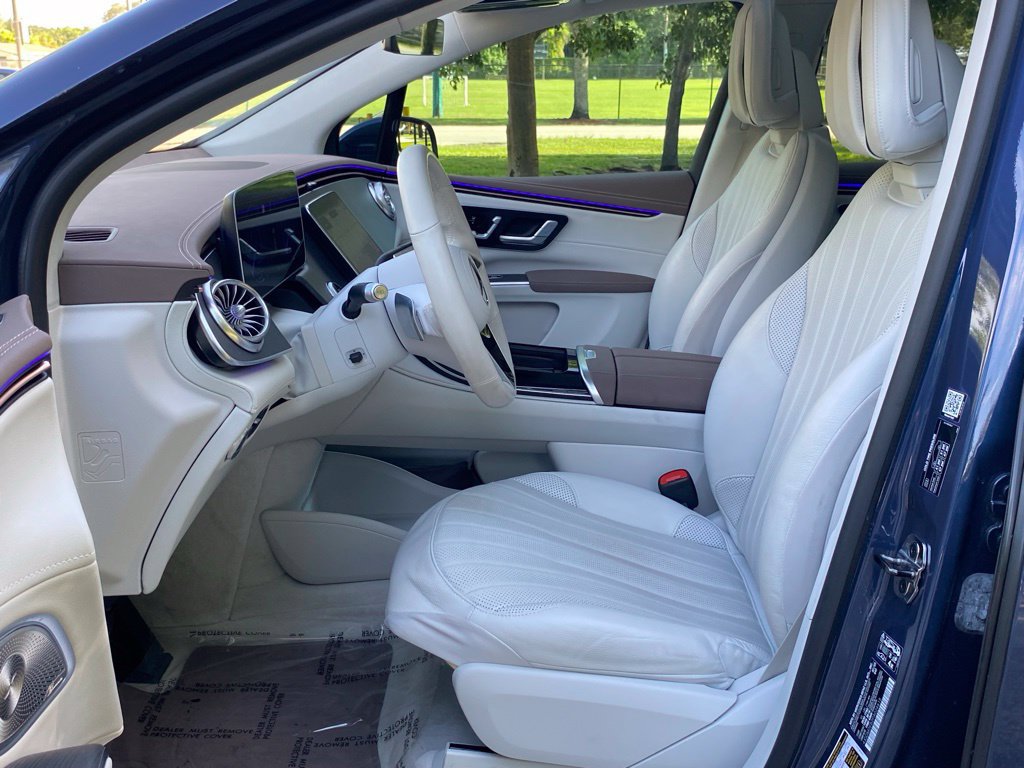 Used 2023 Mercedes-Benz EQS 450+ 4MATIC SUV w/ AMG Line Exterior Package image 15