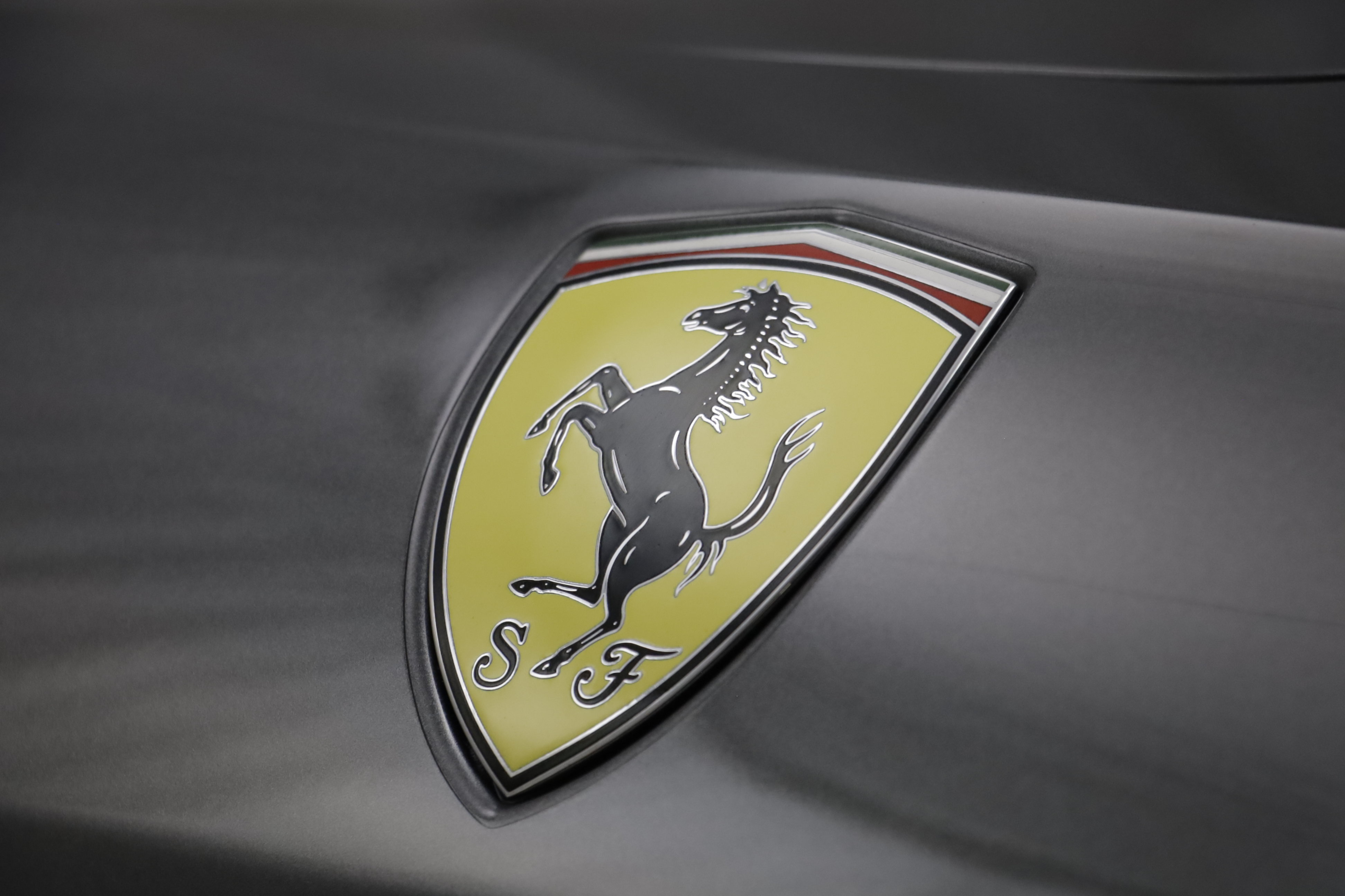 Used 2017 Ferrari California T RWD image 4