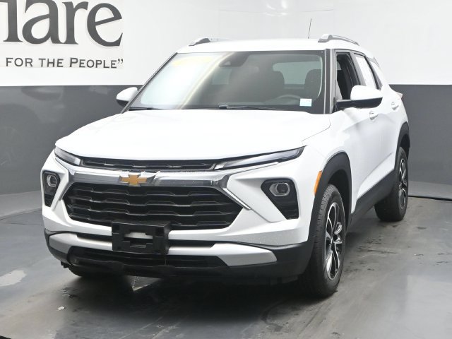Used 2025 Chevrolet TrailBlazer LT AWD/4WD image 7