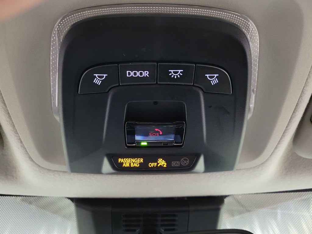 Used 2025 Toyota Corolla LE FWD image 19