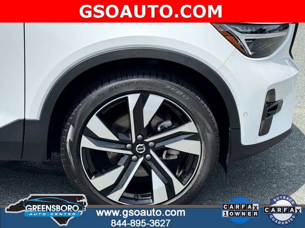 Used 2024 Volvo XC40 B5 Plus w/ Protection Package Premier image 43
