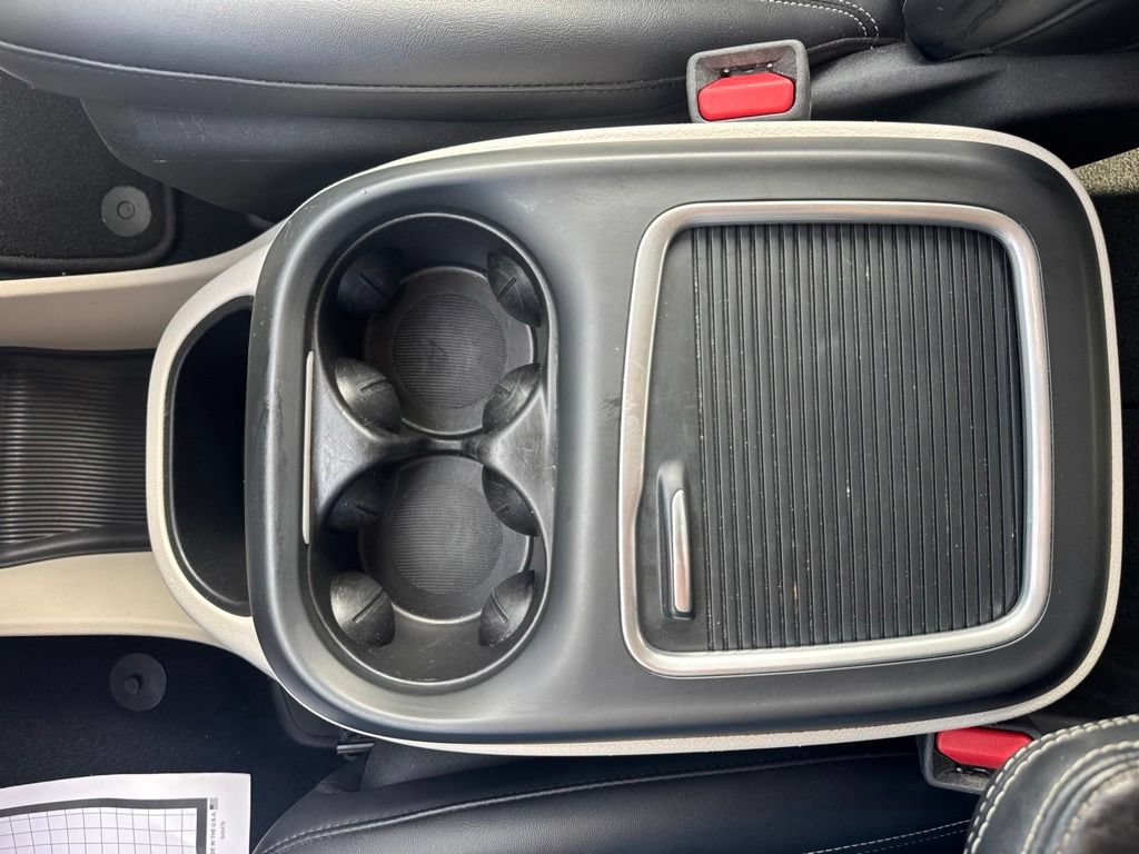 Used 2024 Chrysler Pacifica Touring-L FWD image 39