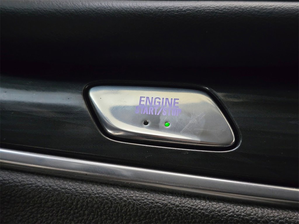 Used 2020 Buick Enclave Essence image 33