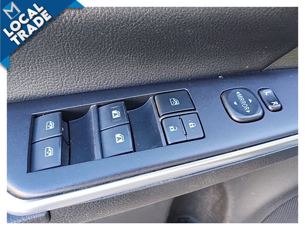 Used 2017 Toyota Camry SE image 18