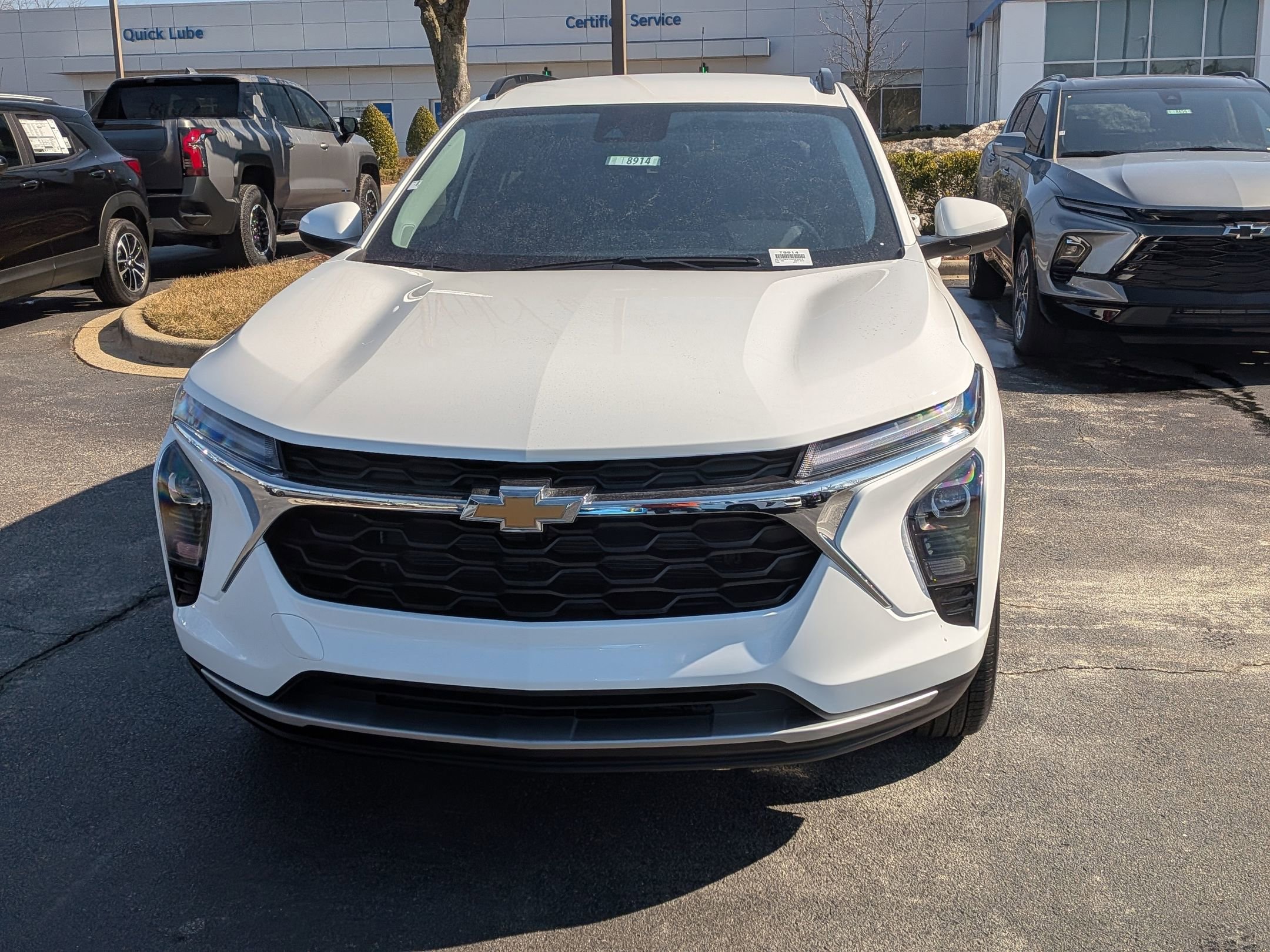 New 2026 Chevrolet Trax LT w/ Driver Confidence Package image 2