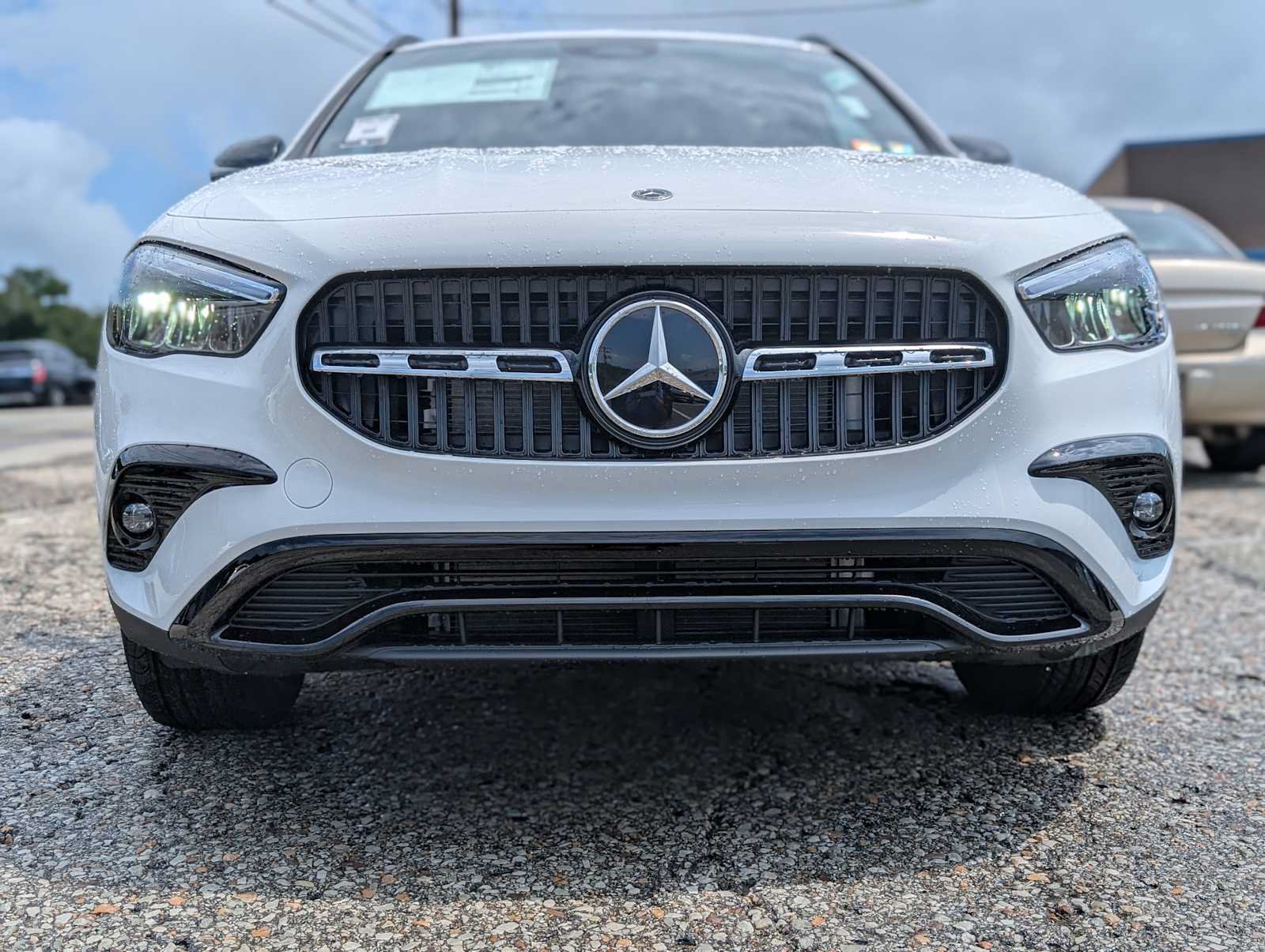 New 2026 Mercedes-Benz GLA 250 4MATIC image 2