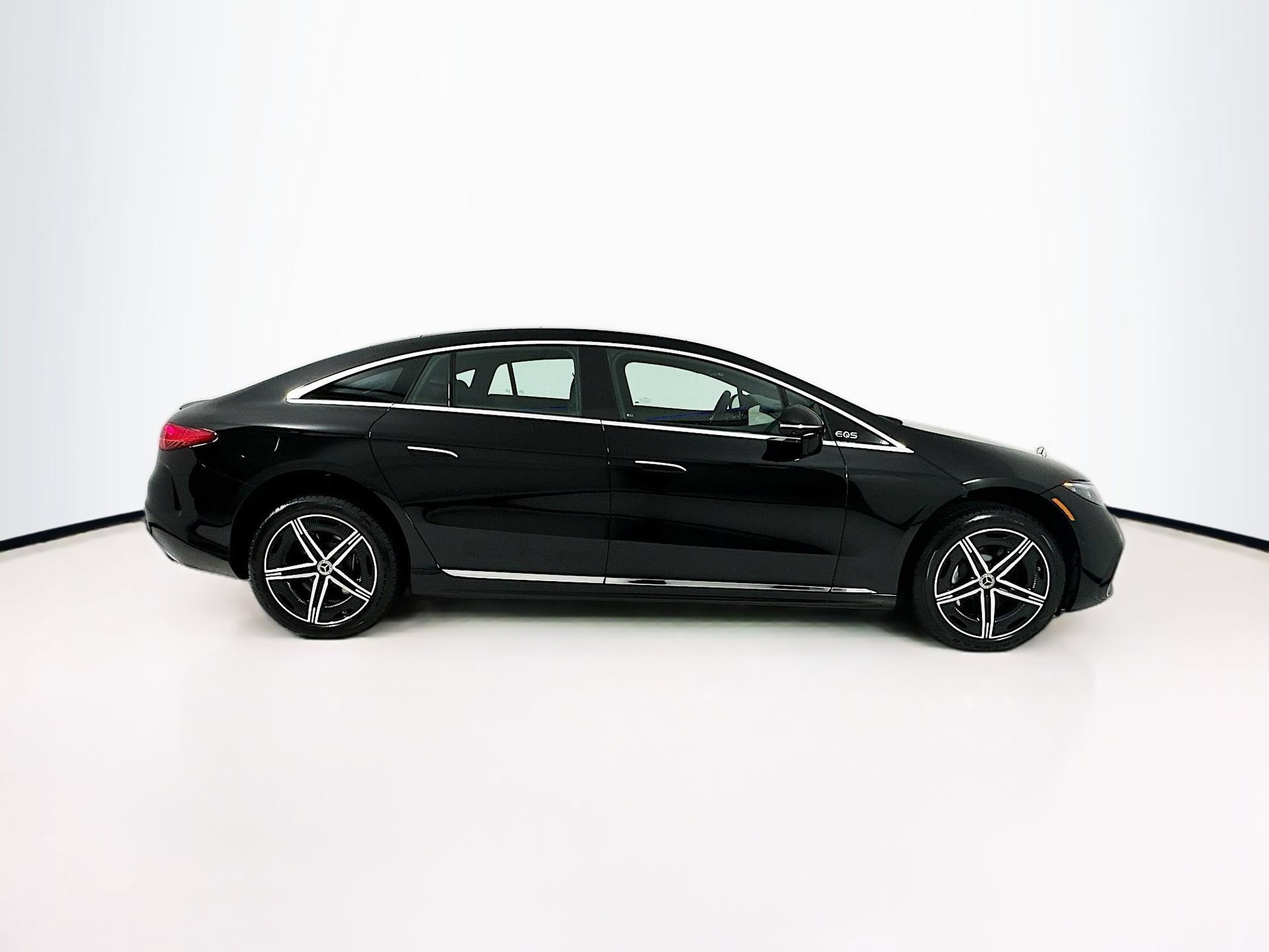 New 2026 Mercedes-Benz EQS 580 4MATIC Sedan image 9