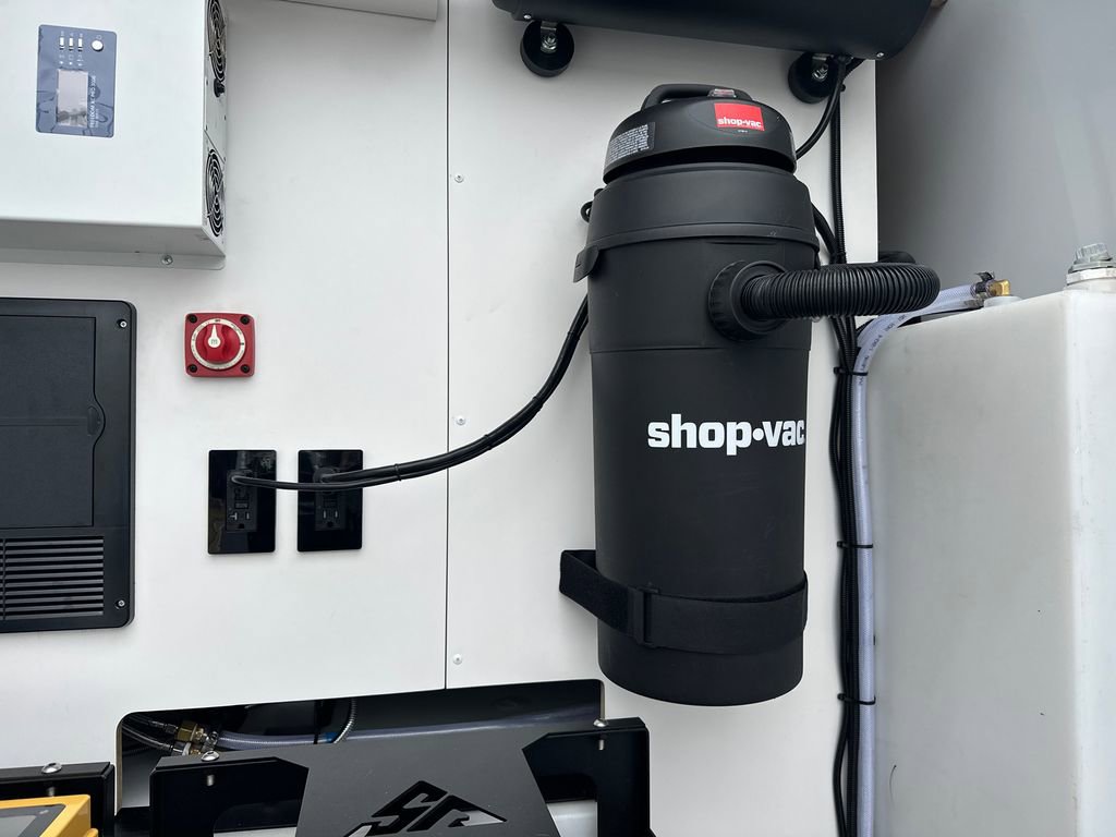 Used 2025 Mercedes-Benz Sprinter 2500 image 26