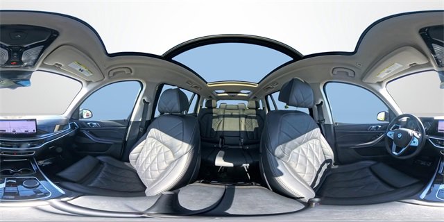 Used 2024 BMW X7 xDrive40i image 37