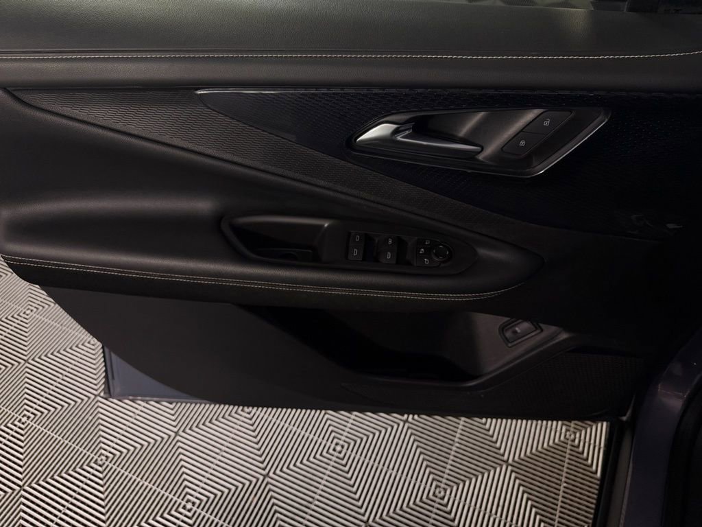 Used 2024 Chevrolet Blazer EV LT image 25