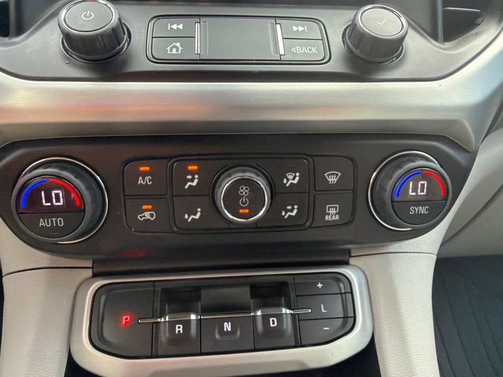 Used 2023 GMC Acadia SLT FWD image 28