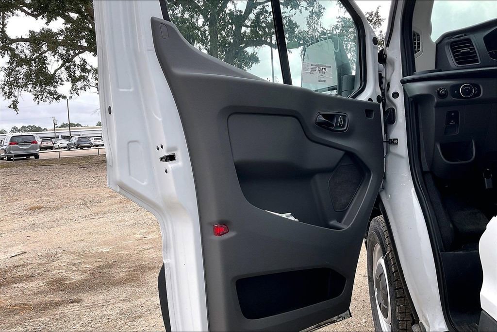 Used 2024 Ford Transit 150 148 Medium Roof RWD image 15