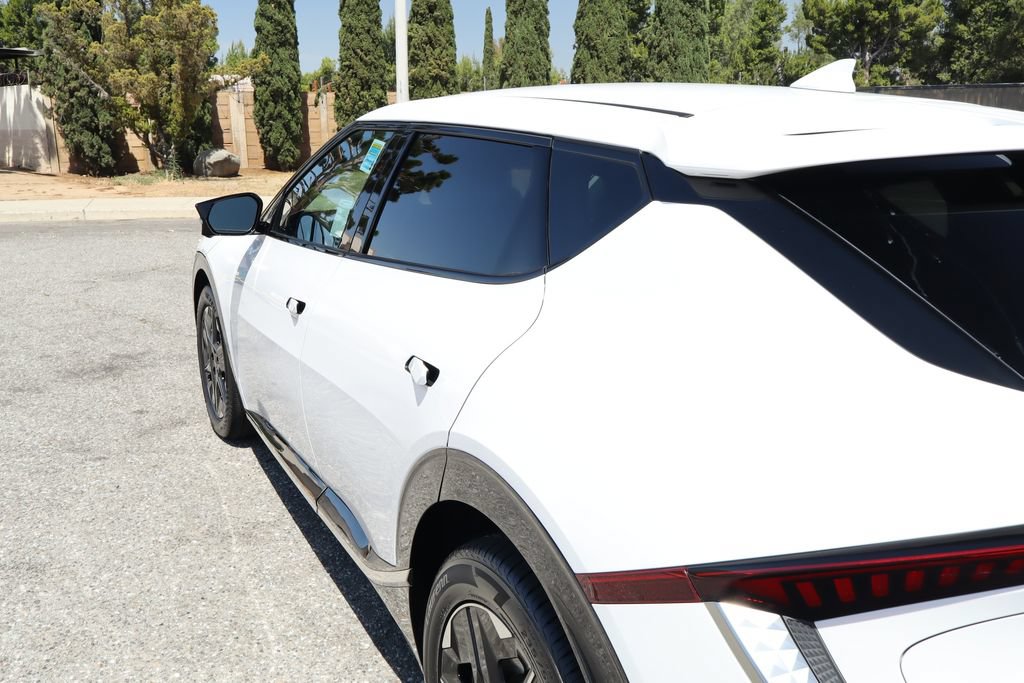 Used 2025 Kia EV6 Wind RWD image 16