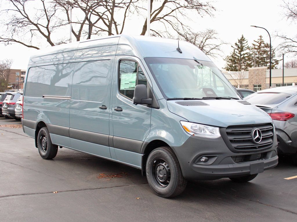 Used 2026 Mercedes-Benz Sprinter 2500 image 1