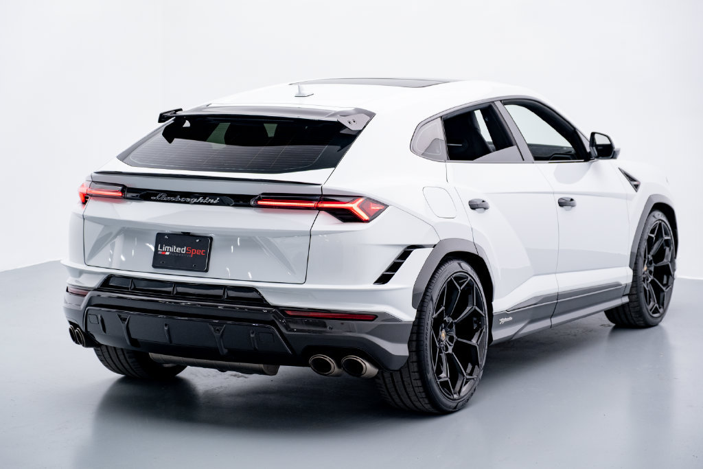 Used 2024 Lamborghini Urus Performante AWD/4WD image 34