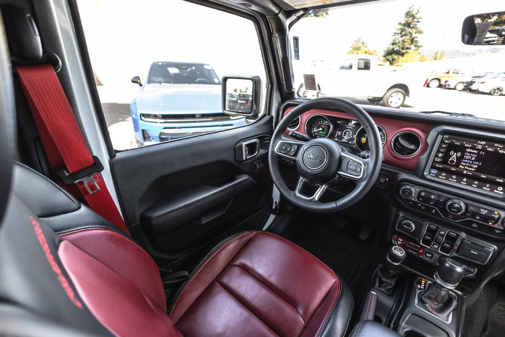 Used 2023 Jeep Wrangler Unlimited Rubicon 4xe AWD/4WD image 21