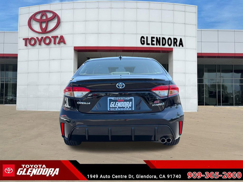 Certified 2024 Toyota Corolla SE w/ SE Package FWD image 9