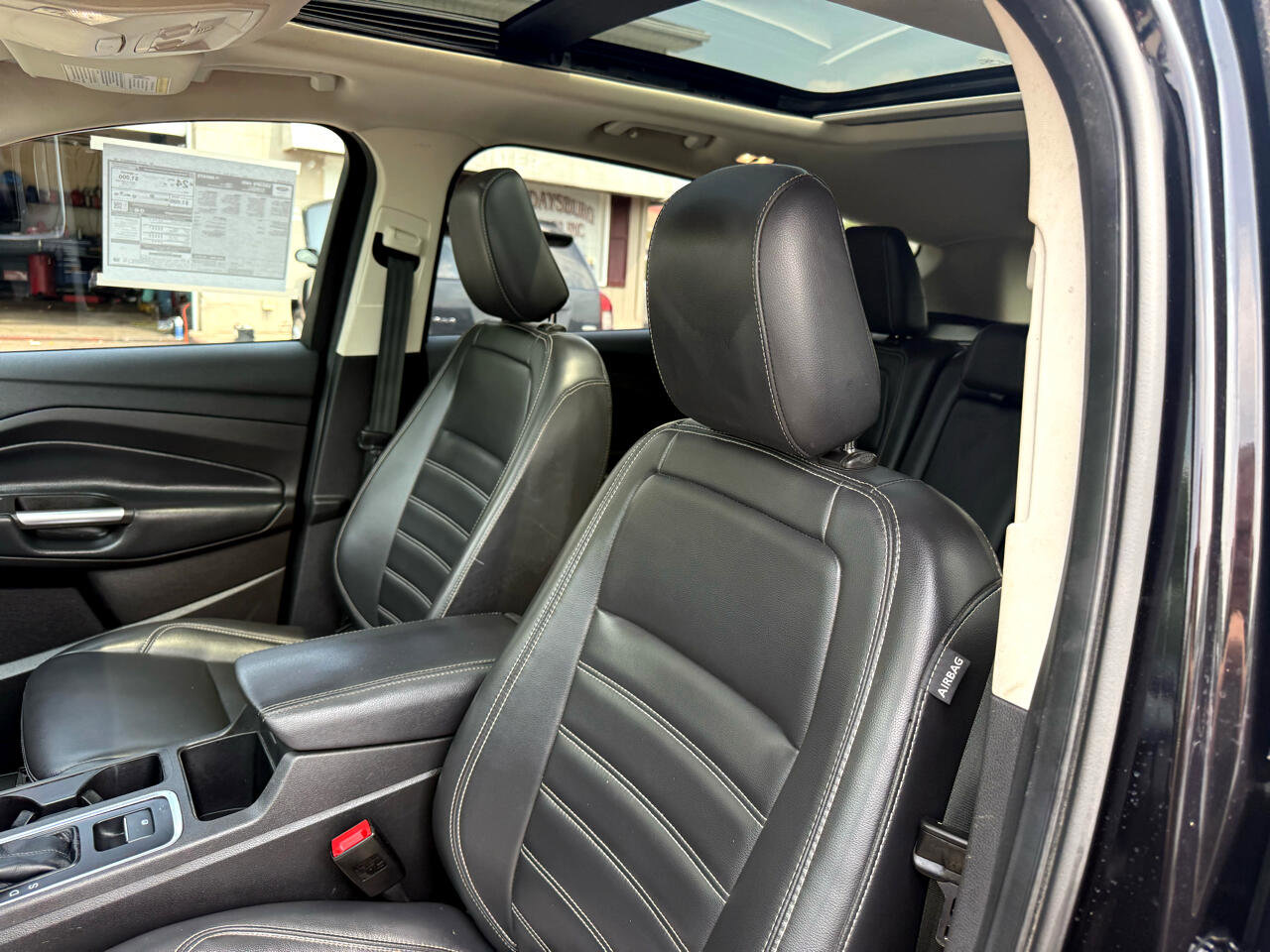 Used 2019 Ford Escape SEL image 21