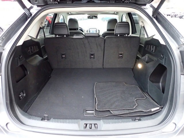 Used 2022 Ford Edge SEL w/ Convenience Package image 8