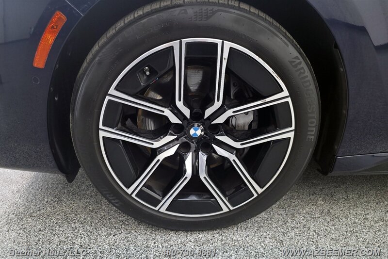 Used 2024 BMW 740i xDrive w/ Executive Package AWD/4WD image 31