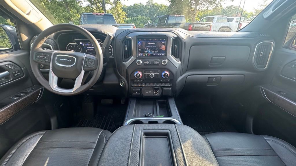 Used 2021 GMC Sierra 1500 Denali w/ Denali Ultimate Package AWD/4WD image 17