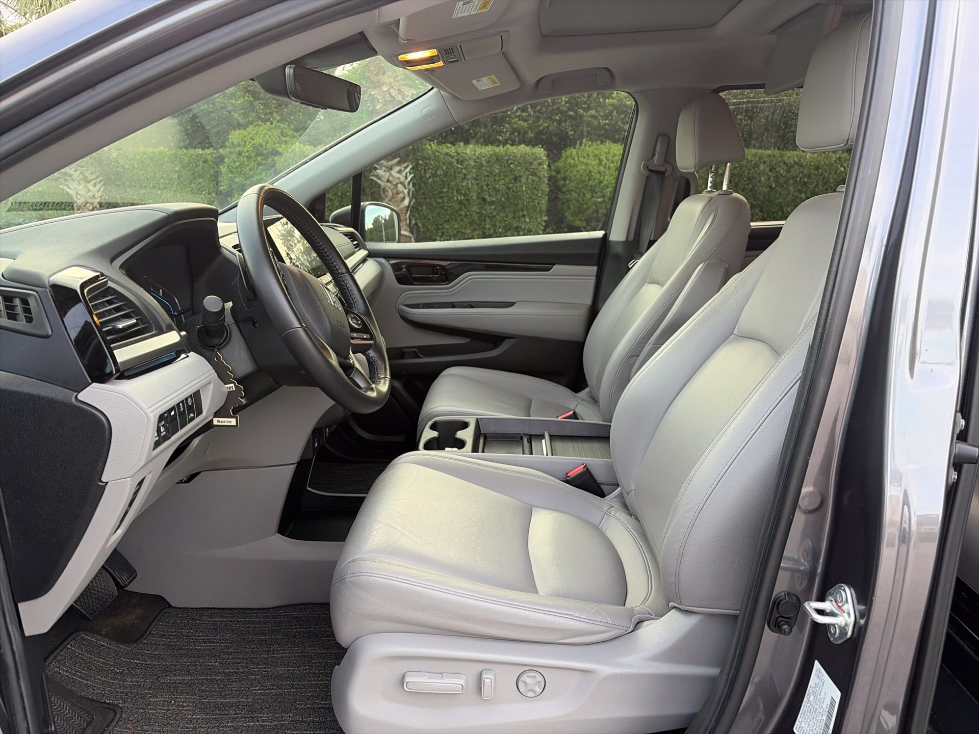 Used 2024 Honda Odyssey Touring image 25