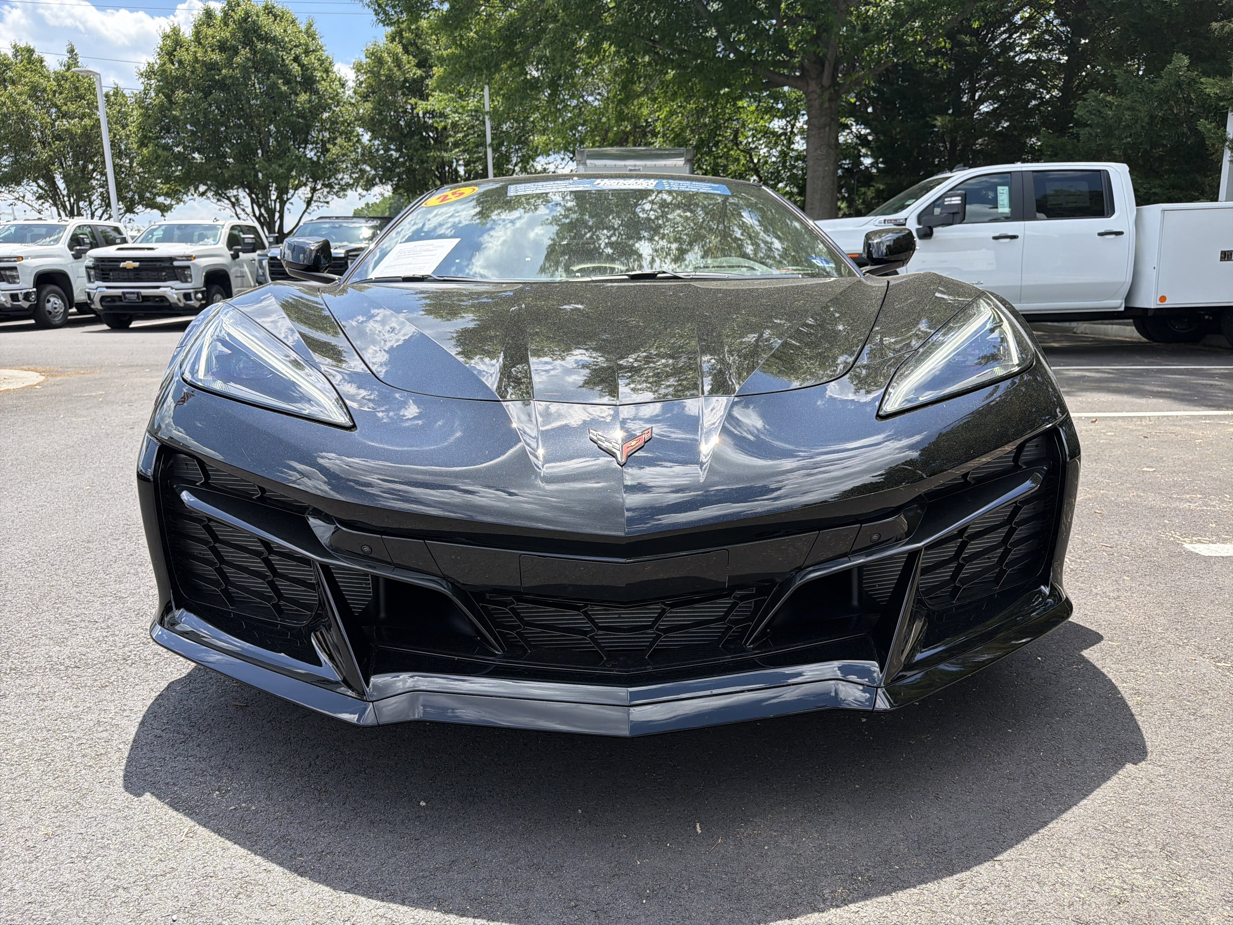 Used 2025 Chevrolet Corvette Z06 RWD image 3