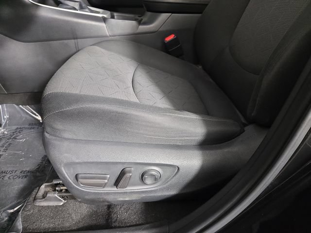 Used 2023 Toyota RAV4 XLE AWD/4WD image 29