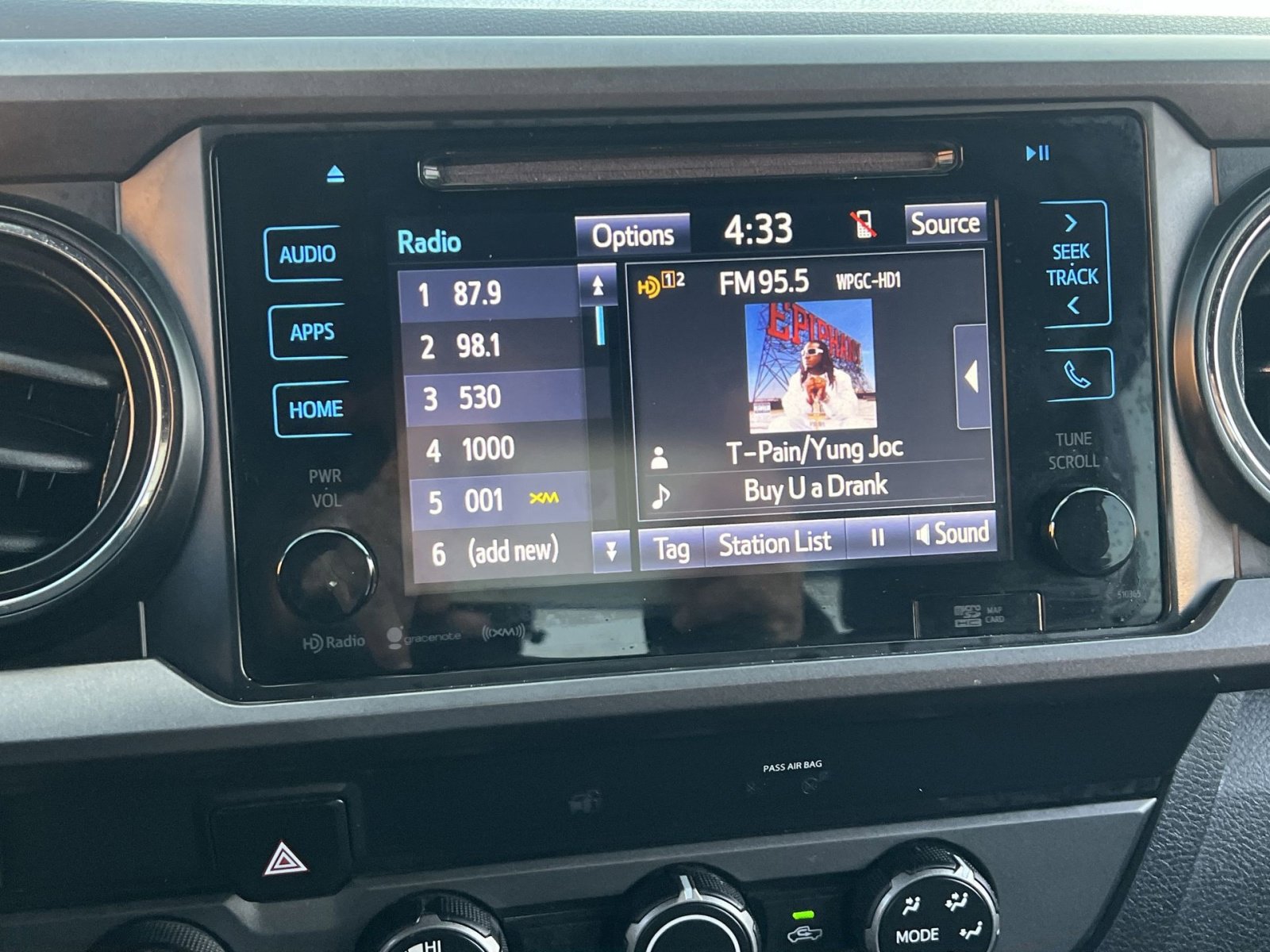 Used 2019 Toyota Tacoma TRD Off-Road image 16