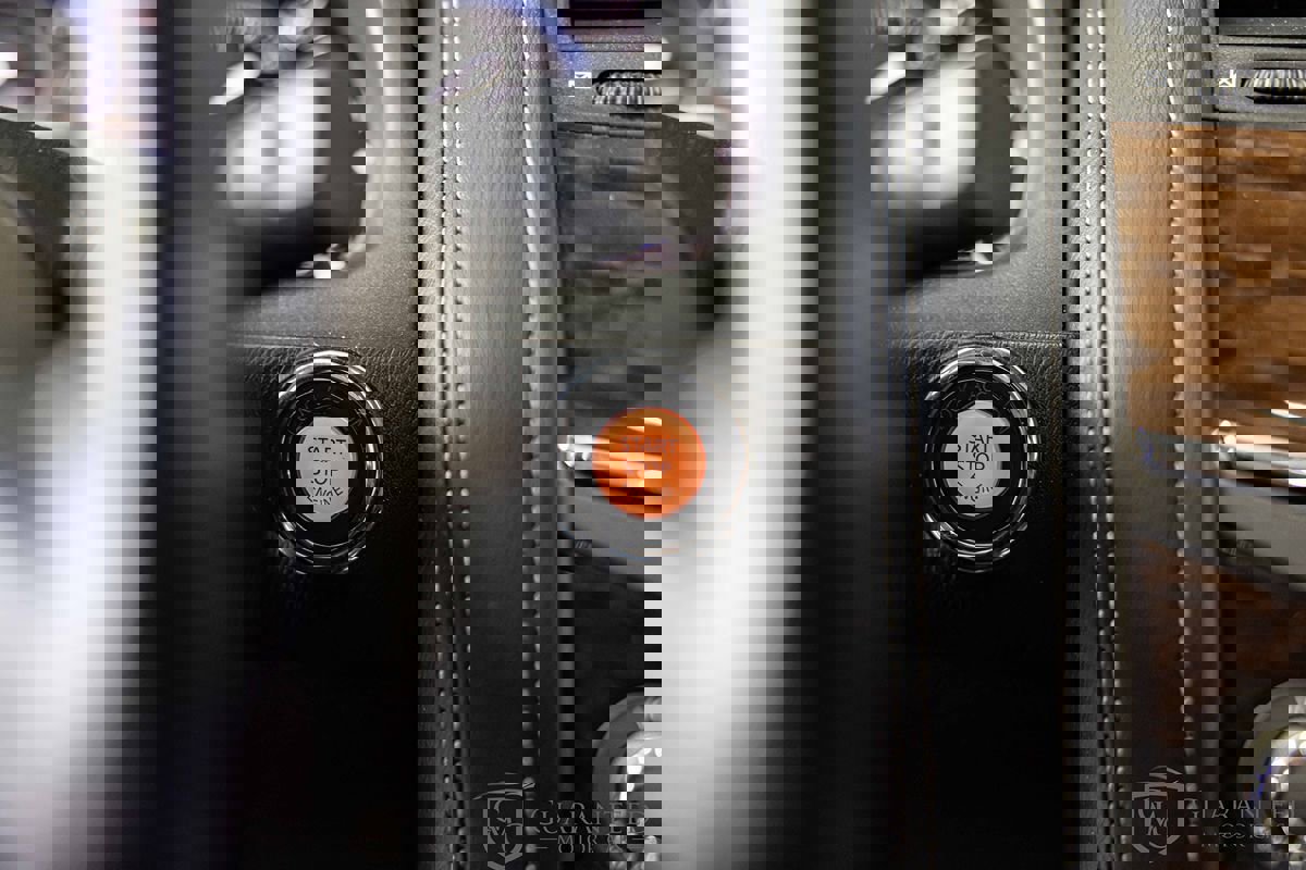 Used 2019 Nissan Armada Platinum image 30