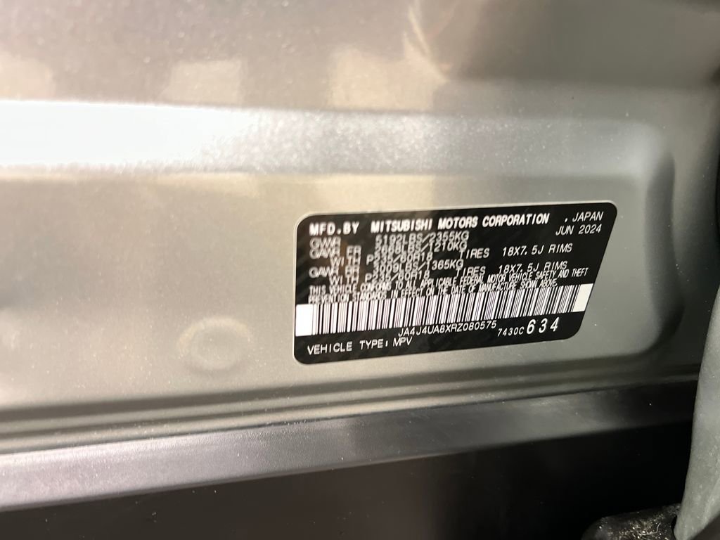 Used 2024 Mitsubishi Outlander ES image 26