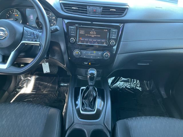Used 2018 Nissan Rogue S image 11