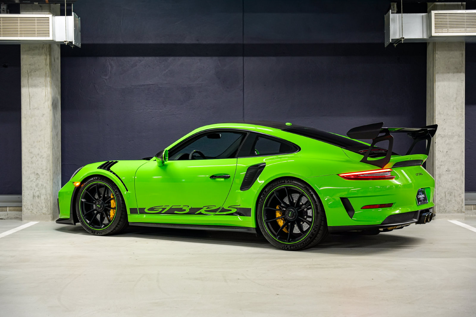Used 2019 Porsche 911 GT3 RS RWD image 8