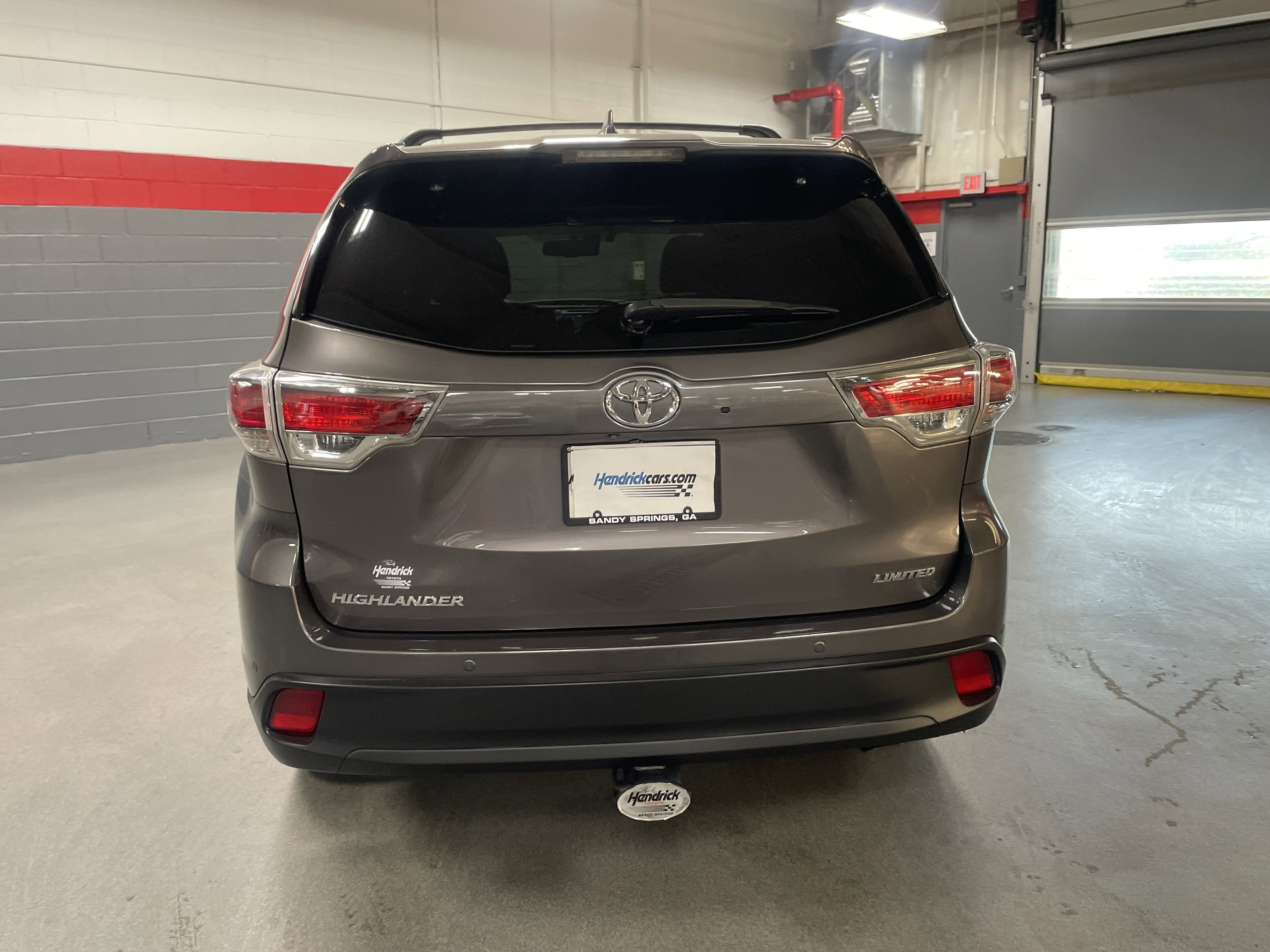 Used 2016 Toyota Highlander Limited FWD image 9