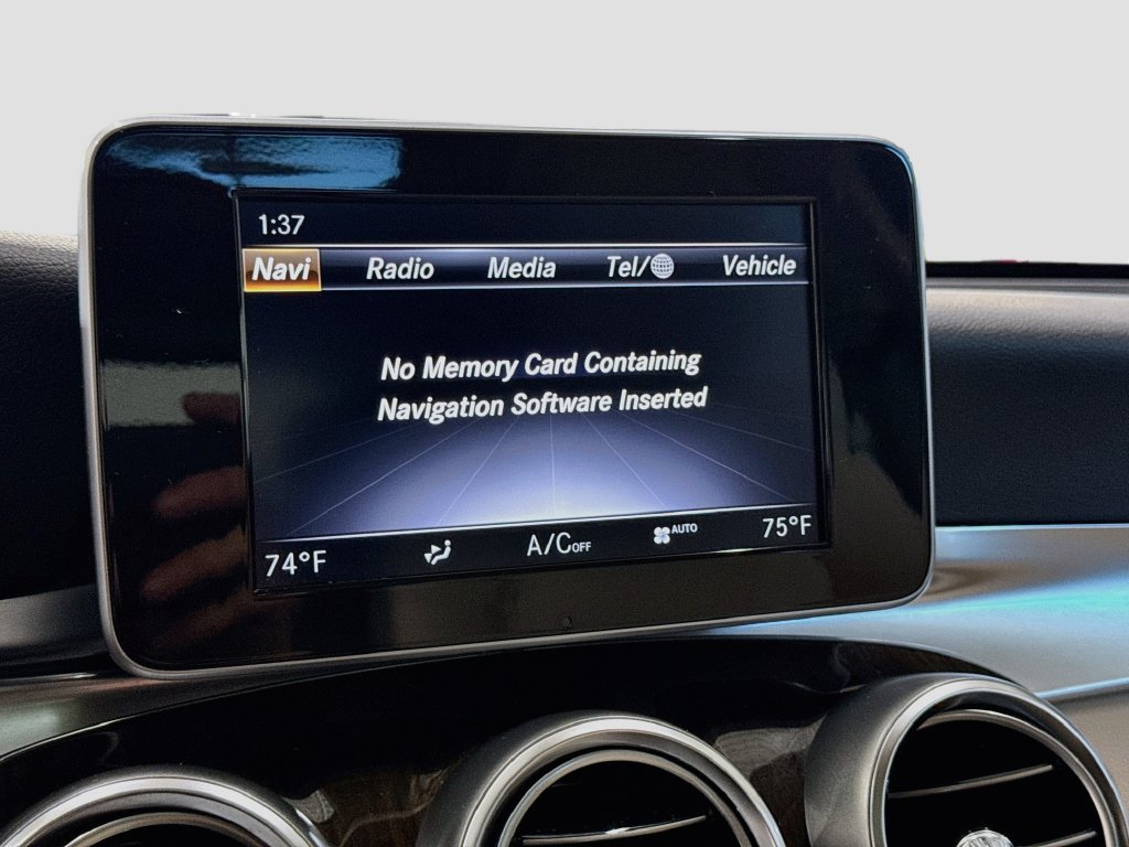 Used 2019 Mercedes-Benz GLC 300 4MATIC image 15