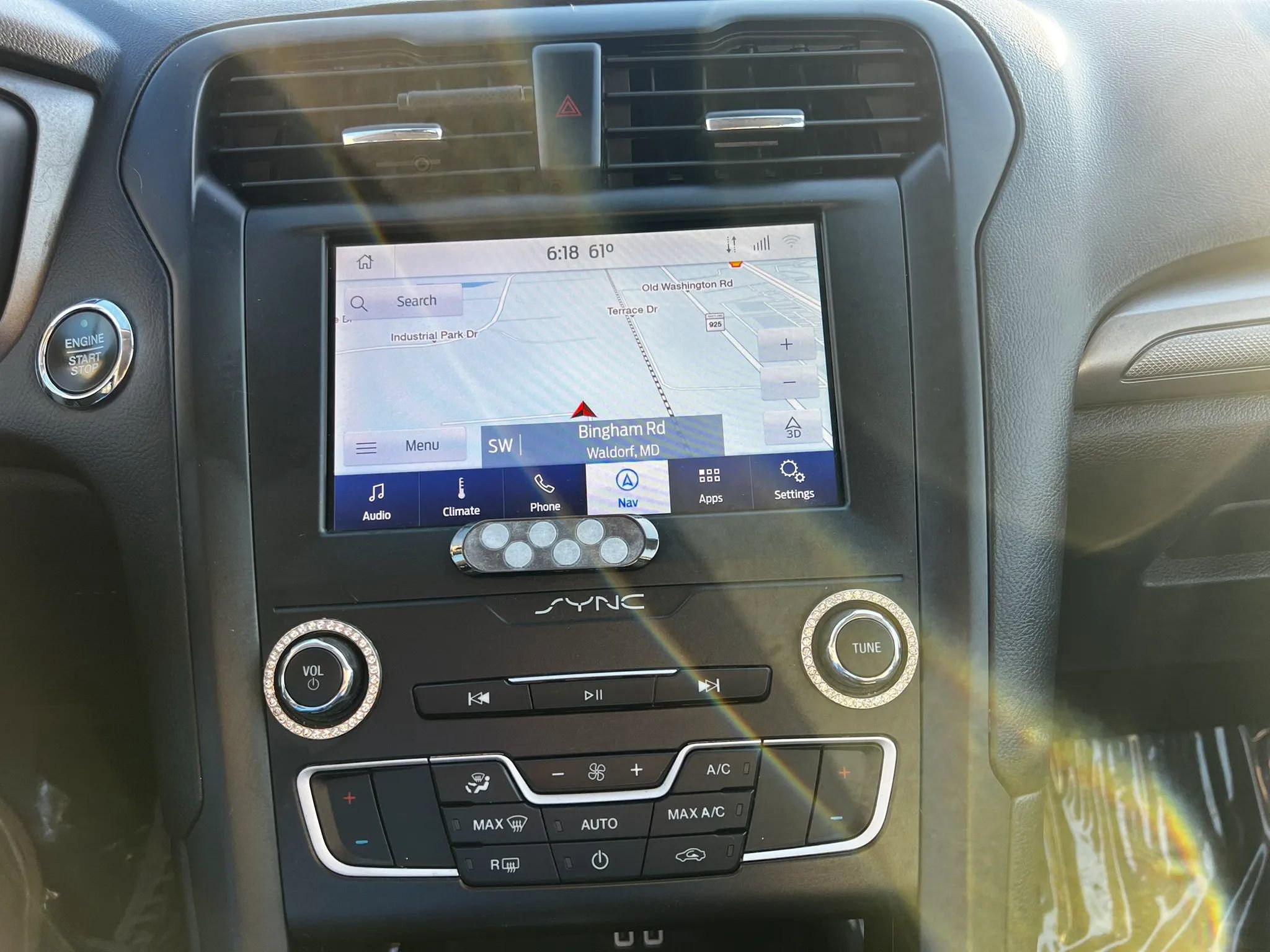 Used 2020 Ford Fusion SE w/ Equipment Group 151A FWD image 25