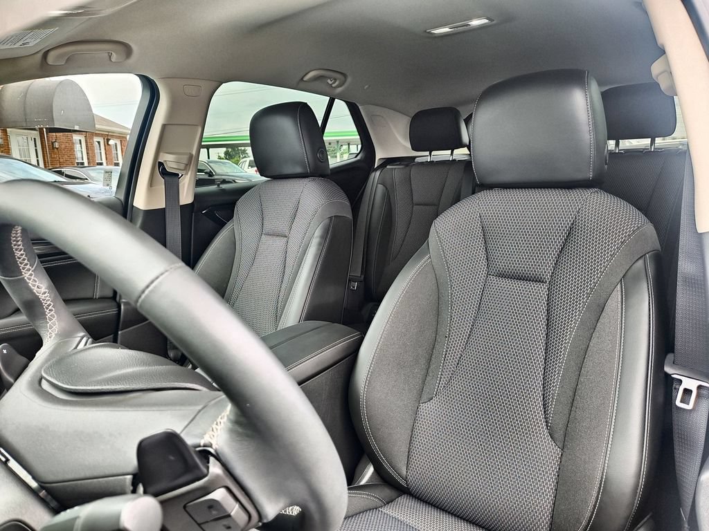 Used 2022 Buick Envision Preferred FWD image 11