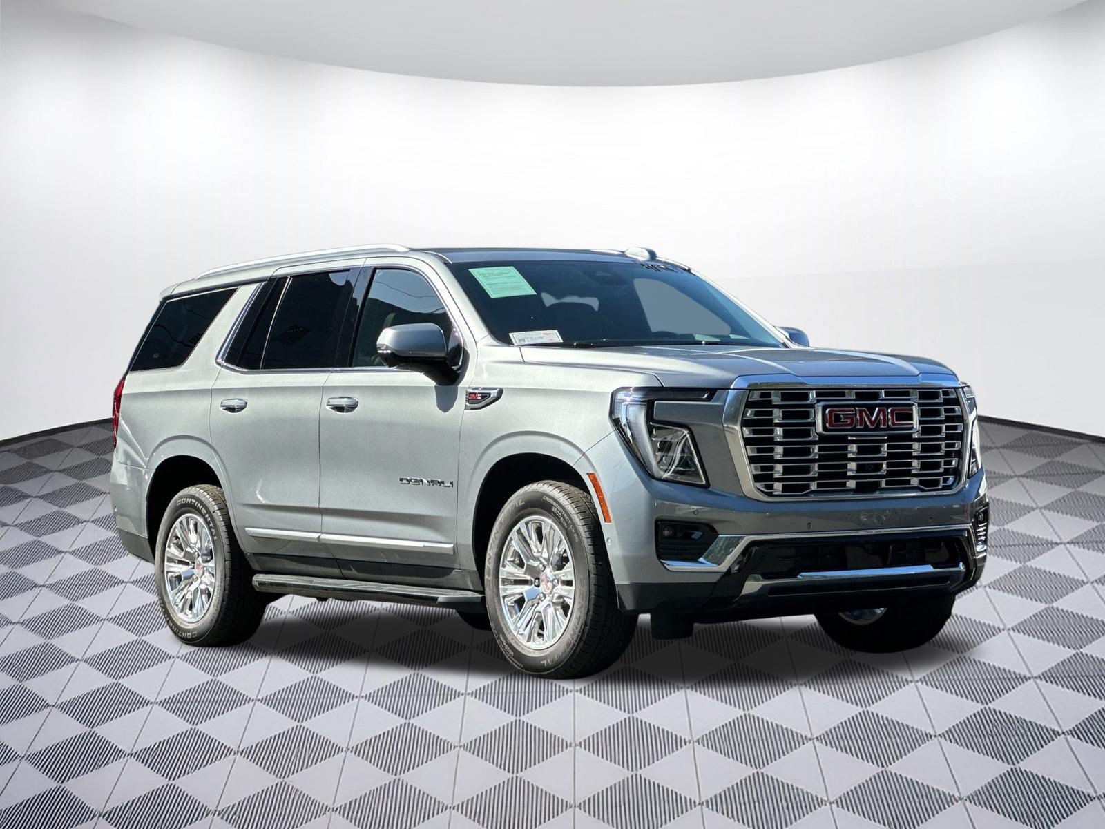 Used 2025 GMC Yukon Denali AWD/4WD image 7