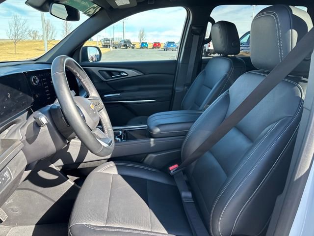 Certified 2025 Chevrolet Traverse LT image 9