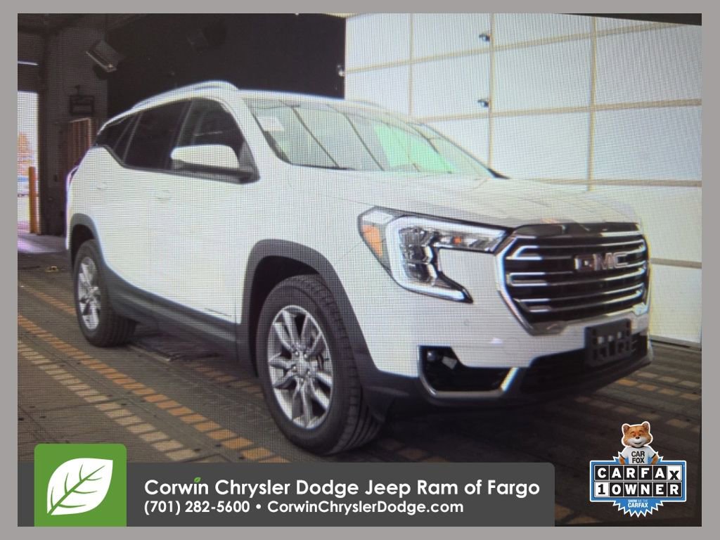 Used 2023 GMC Terrain SLT w/ Tech Package image 1