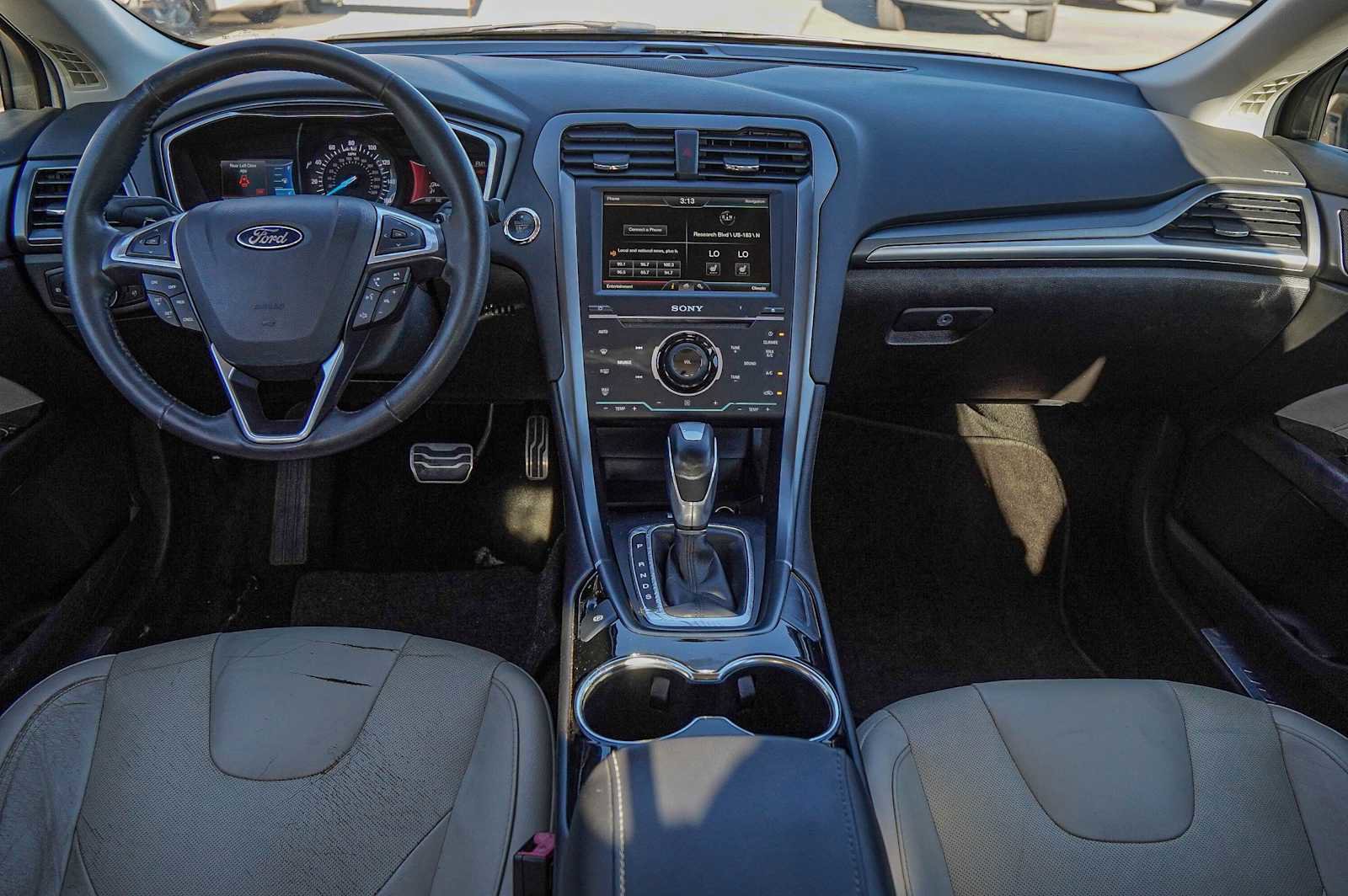 Used 2014 Ford Fusion Titanium image 25