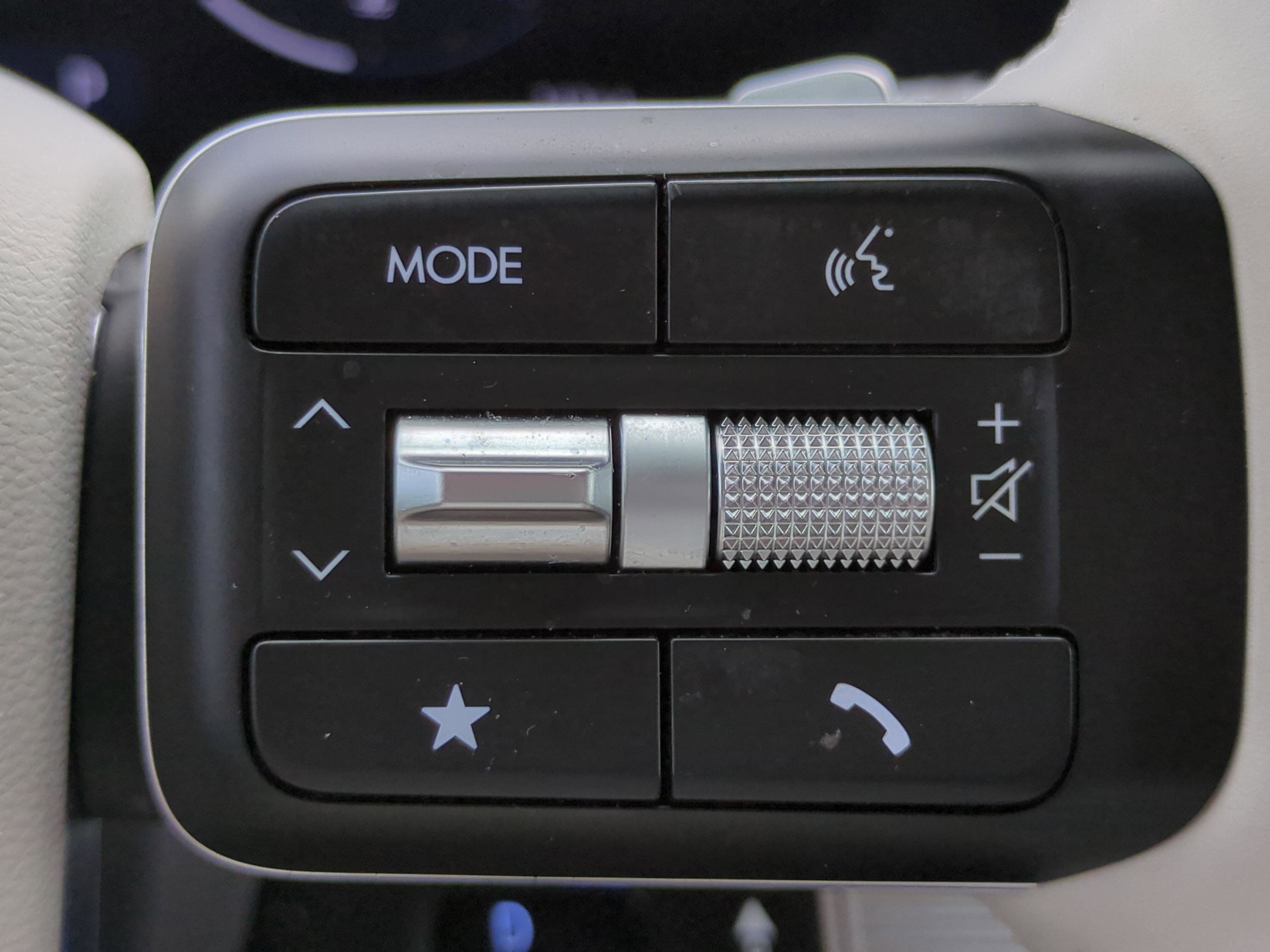 Used 2025 Hyundai Santa Fe Calligraphy image 26