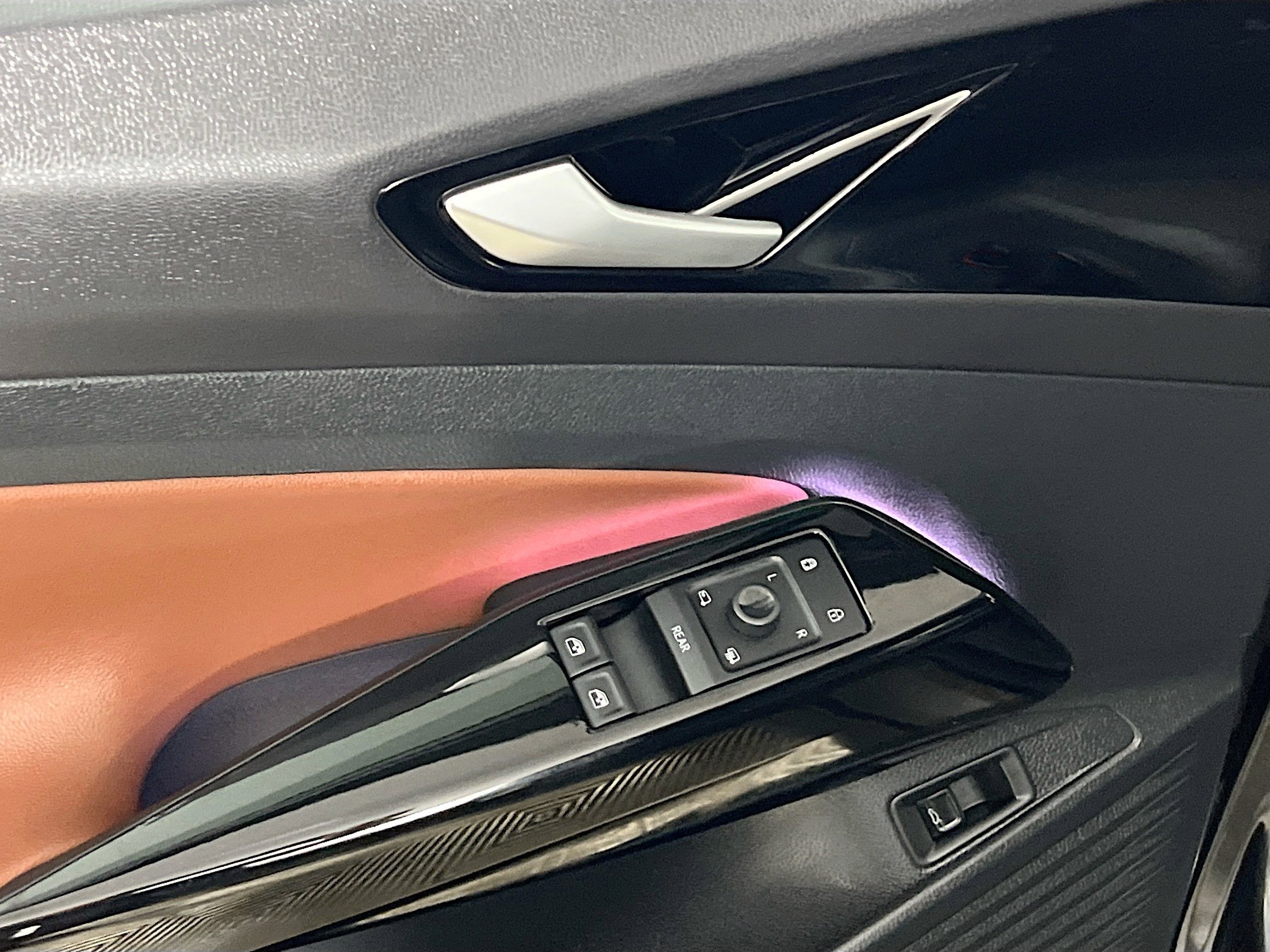 Used 2022 Volkswagen ID.4 Pro S image 17