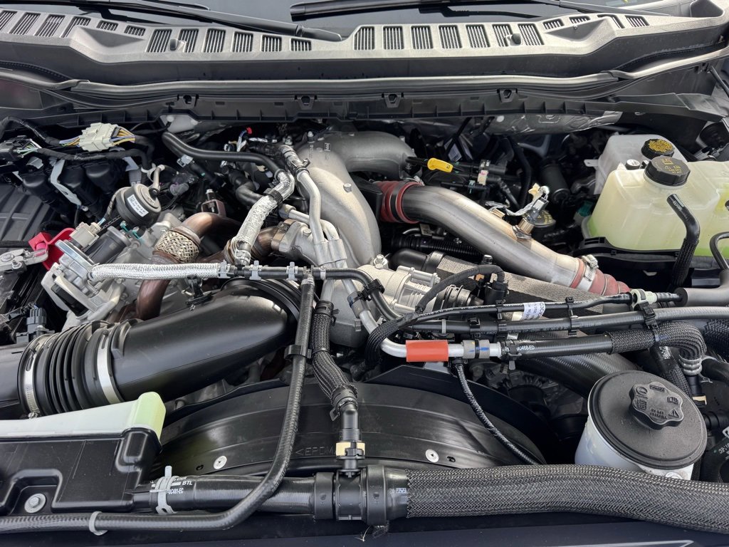 Used 2025 Ford F450 Lariat image 41