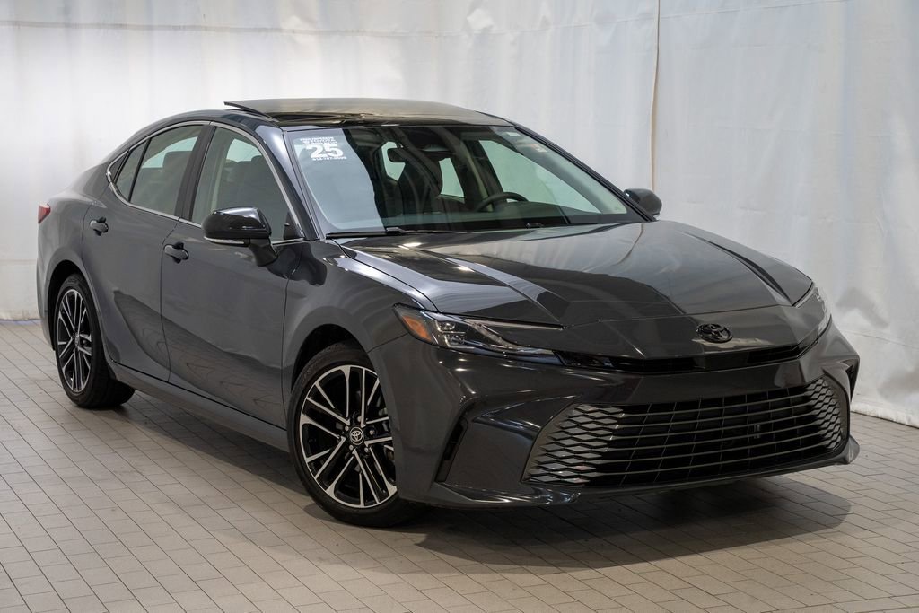Used 2025 Toyota Camry XLE