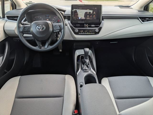 Used 2025 Toyota Corolla LE FWD image 11
