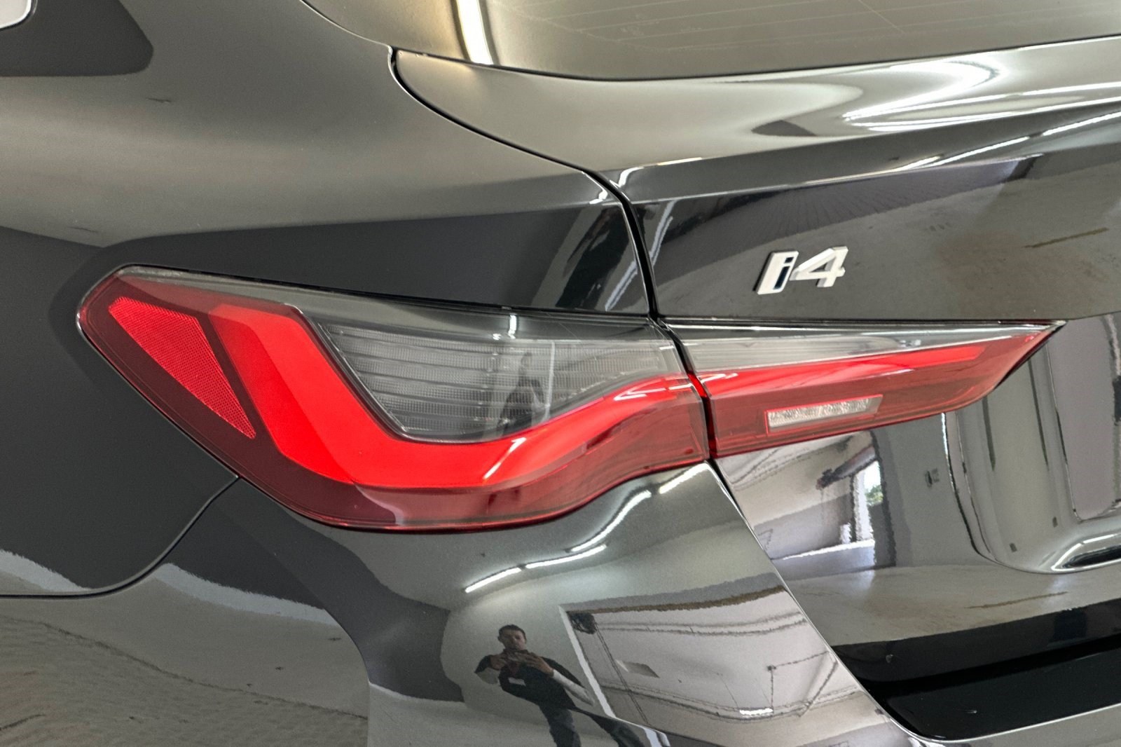Certified 2023 BMW i4 eDrive35 RWD image 30