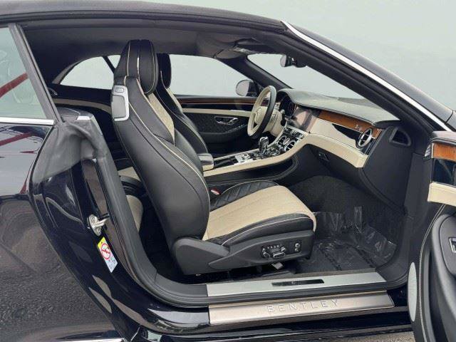 Used 2022 Bentley Continental GT AWD/4WD image 54